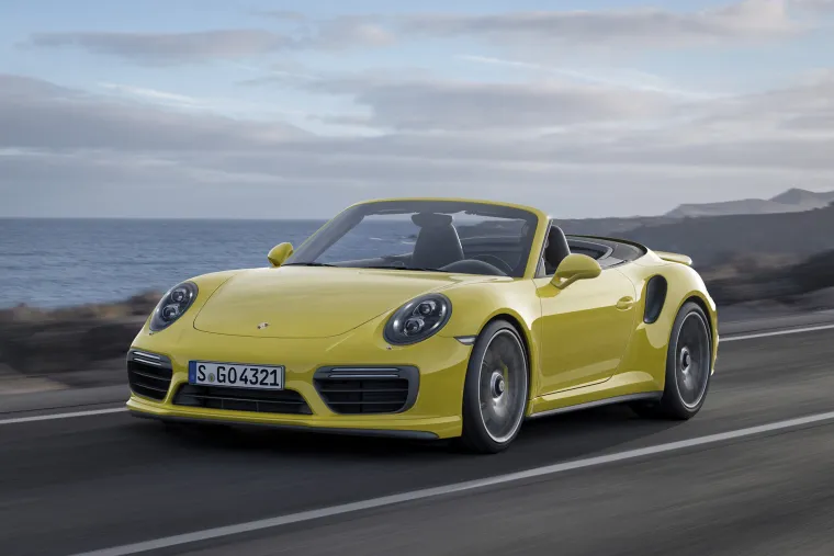 SVEVREMENSKI KLASIK: Osvježene verzije Porsche 911 Turbo i Turbo S modela