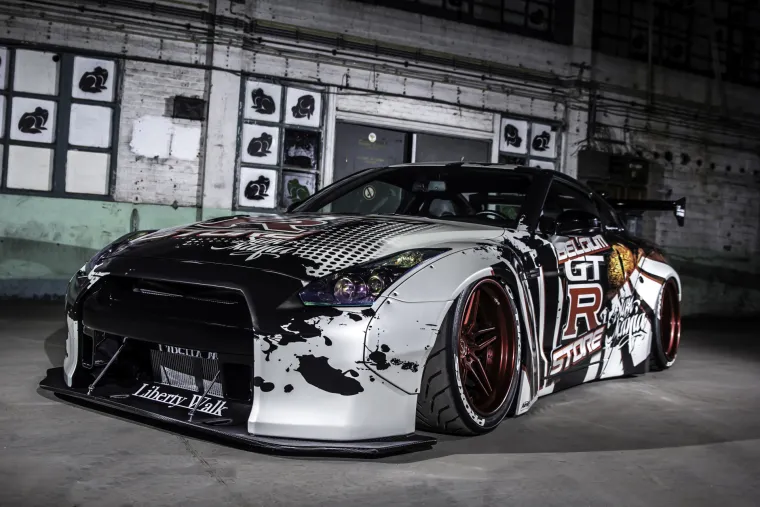 Nissan GT R R35 4