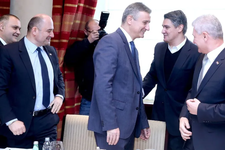 Iznenađujuće srdačan pozdrav Milanovića s Karamarkom i Brkićem