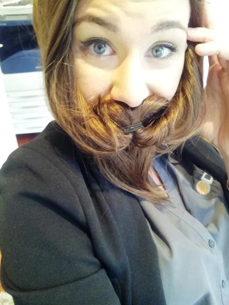 Mu&scaron;ke punđe bile su samo početak, sada imamo i bradate cure!