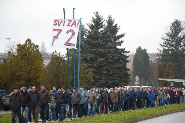 SVI ZA 72: Ogorčeni radnici zbog otkaza iza&scaron;li na cestu