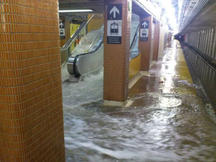 Ako ne plačete u tramvaju, s vjenčanicom na sebi, dan vam je pro&scaron;ao sasvim OK