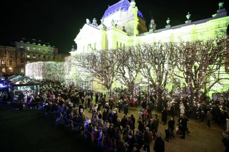 Advent u Zagrebu čaroban je i bez snijega