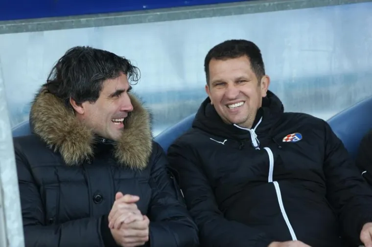 U 20. kolu 1. HNL Dinamo je u gostima u Gradskom vrtu svladao Osijek 1:0 pogotkom Marka Pjace.U drugom poluvremenu utakmicu je obilježila gusta magla