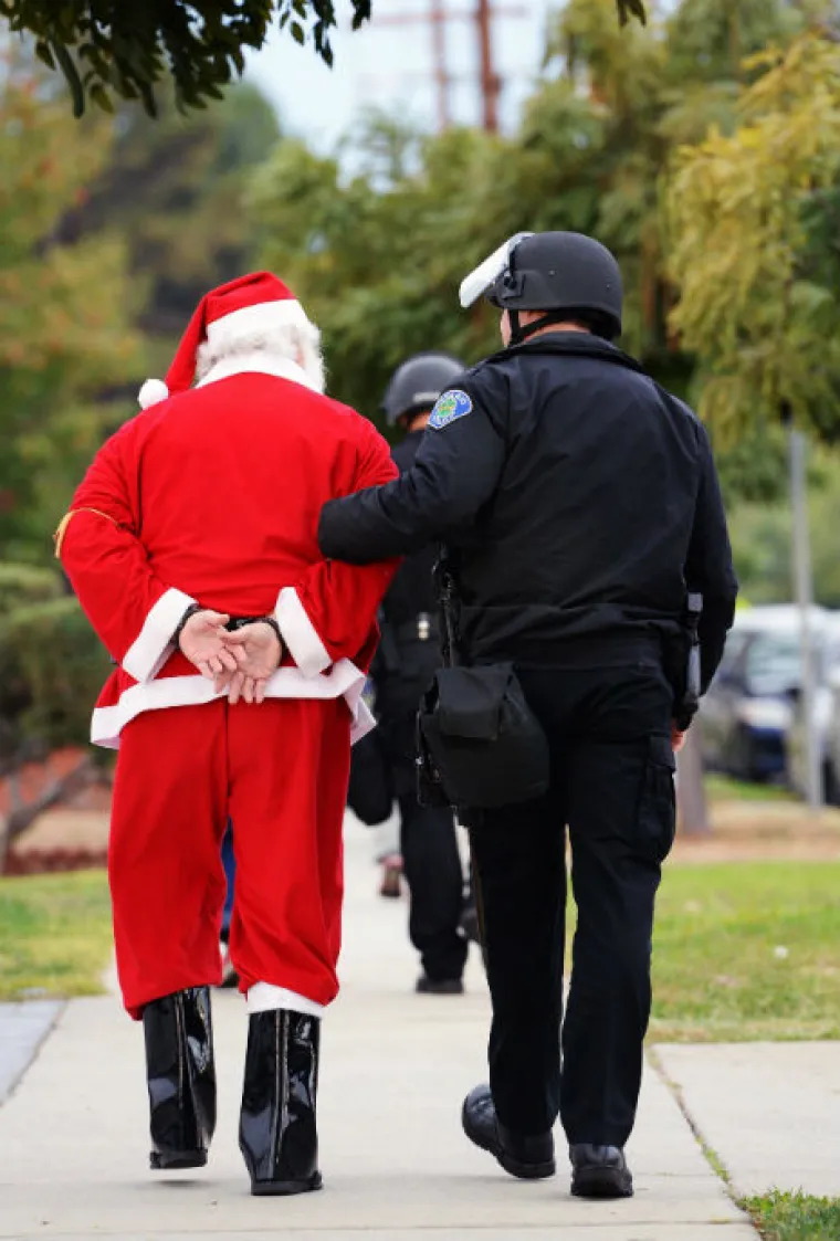 Djedice kojima nikad ne bismo sjeli u krilo niti im dopustili da nam se noću &scaron;uljaju kućom