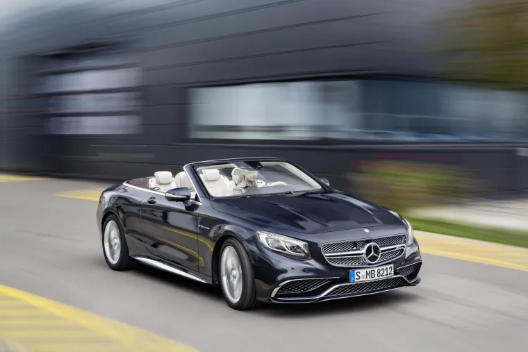 Mercedes je uoči nastupa na sajmu automobila u Detroitu predstavio S65 AMG Cabrio.