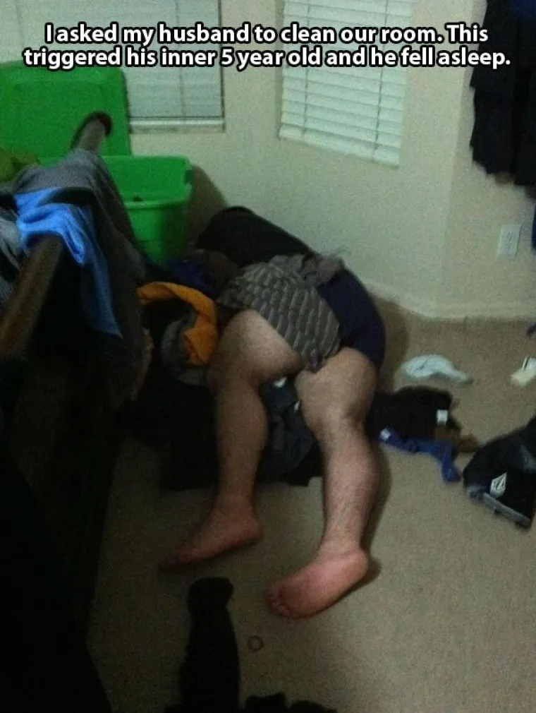 Tražila je muža da pospremi sobu.