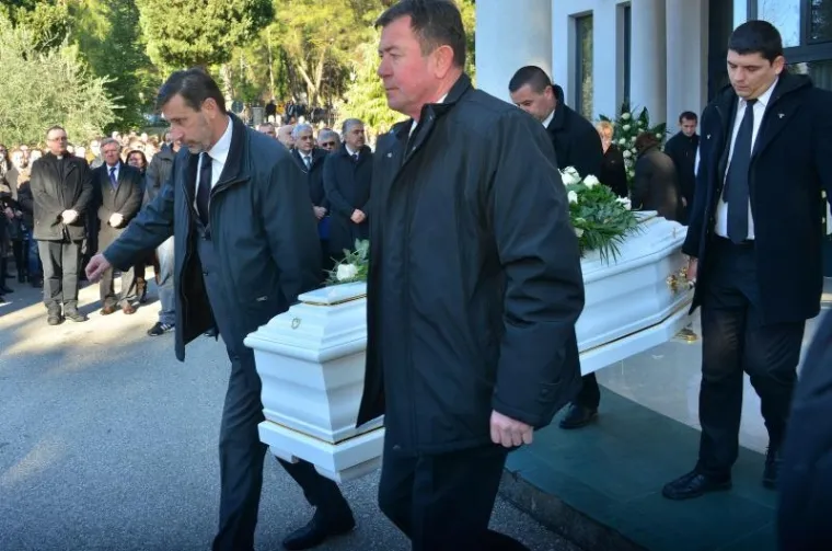 POGINULI STUDENTI: Bol i suze na ispraćaju u Mostaru