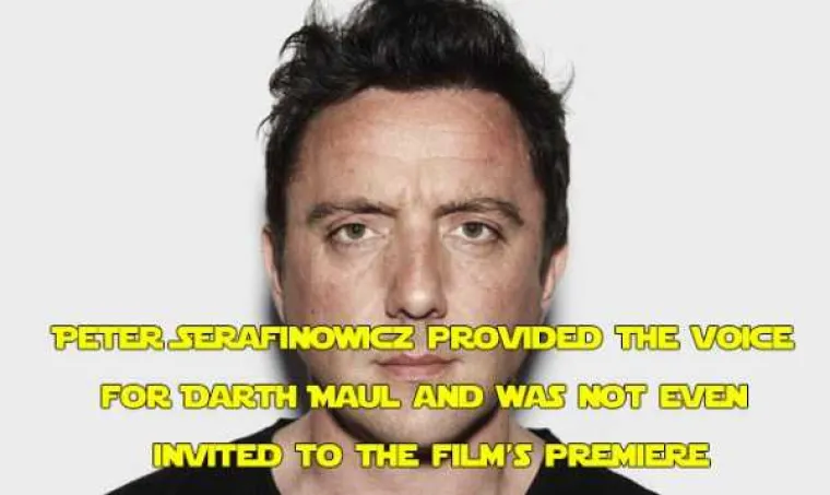 Peter Serafinowicz dao je glas Darth Maulu, a nije bio pozvan na premijeru filma.