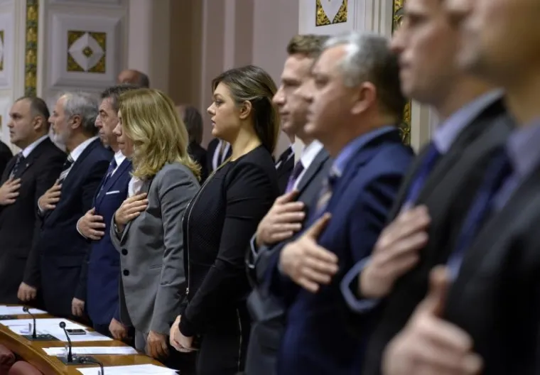 U novom mandatu Sabora je i olimpijska pobjednica Sandra Perković. Za konstituirajuću sjednicu odabrala je crni komplet