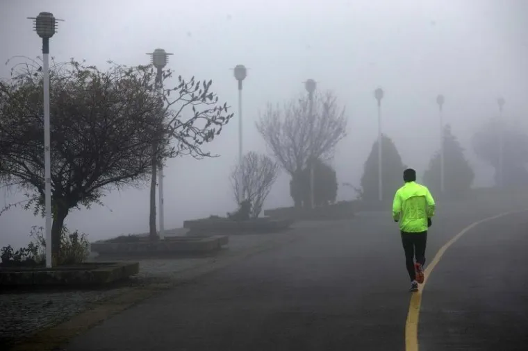 TO SE ZOVE MAGLA: Osječani ne vide prst pred nosom