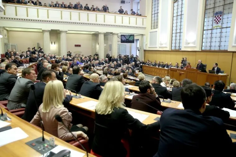 OSMI SAZIV: Iz drugog pokušaja konstituiran Sabor