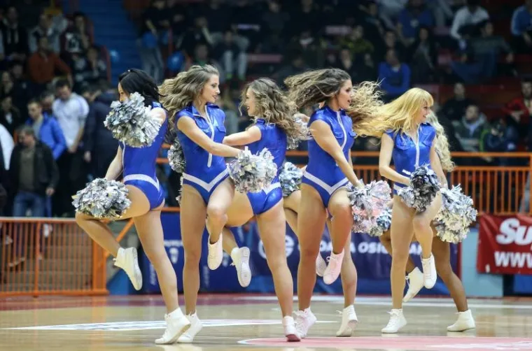 Na 45. izdanju legendarnog malonogometnog turnira Kutija &scaron;ibica slavila je momčad CB Dobermann koja je u finalu s 1:0 pobijedila Big Bang Team