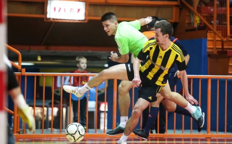 Na 45. izdanju legendarnog malonogometnog turnira Kutija &scaron;ibica slavila je momčad CB Dobermann koja je u finalu s 1:0 pobijedila Big Bang Team