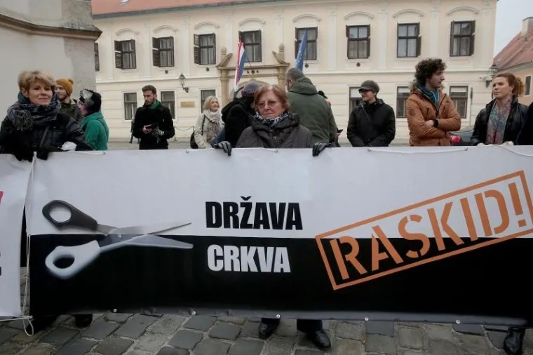 Ženska mreža ne želi ocjenu legalnosti pobačaja