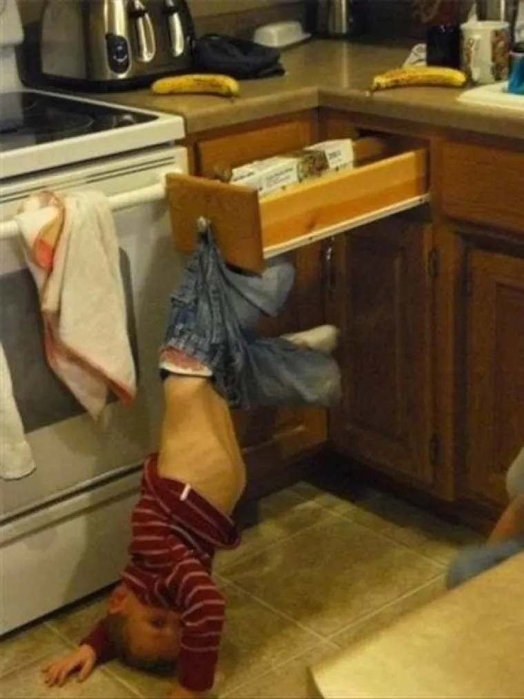 Znatiželjni klinci gurali nos tamo gdje mu nije mjesto pa zapeli u najčudnijim situacijama