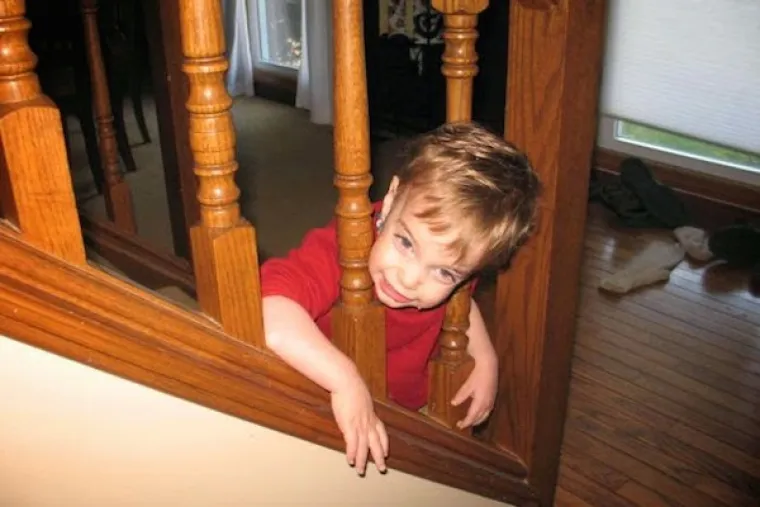 Znatiželjni klinci gurali nos tamo gdje mu nije mjesto pa zapeli u najčudnijim situacijama