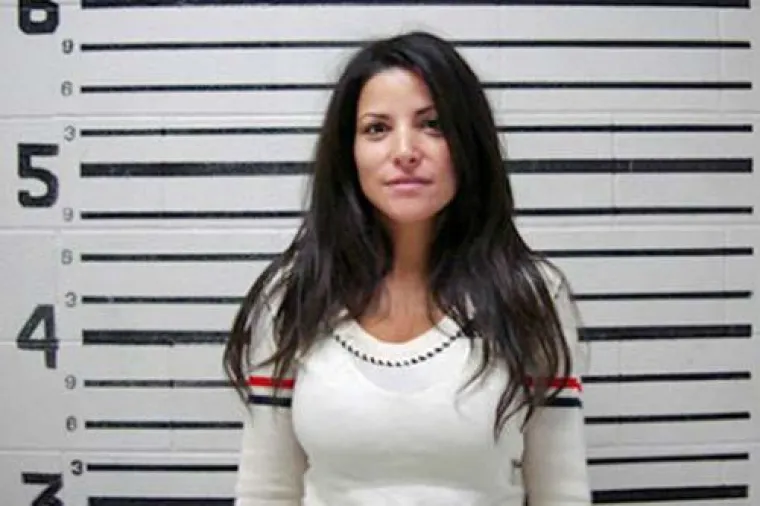 Sreća u nesreći - upravo tako bi se najbolje mogla opisati galerija lijepih djevojaka kriminalki koju vam prenosimo. Možda su fotogenične i lijepe, no očito imaju problema sa zakonom.