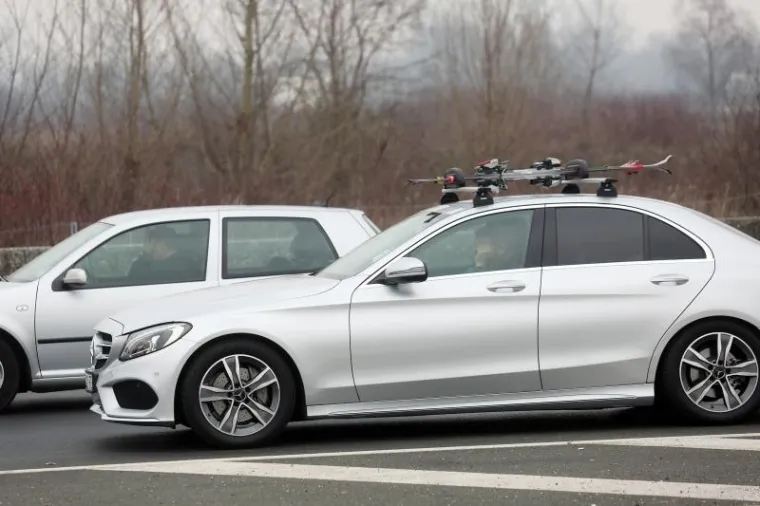 Hrvati masovno krenuli na skijanje i stvorili gužve na graničnom prijelazu Bregana