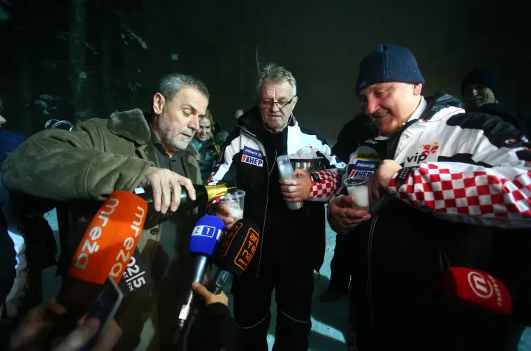 Otvorena sezona noćnog skijanja na Sljemenu