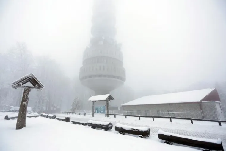 KRENULO JE SKIJANJE NA SLJEMENU: Evo kako izgleda staza