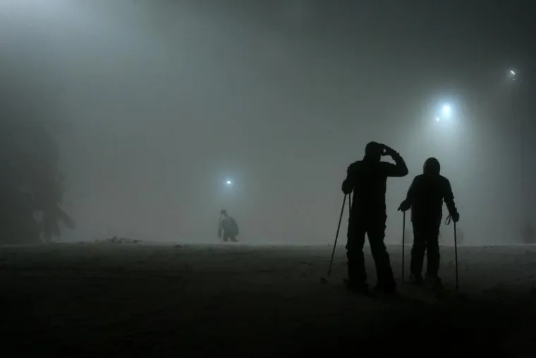 OTVORENA SEZONA: Zagrepčani iskoristili besplatno noćno skijanje na Sljemenu