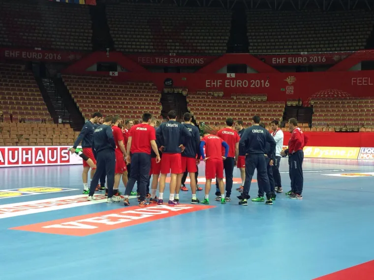 Rukometna reprezentacija, Kauboji, Hrvatska, Trening