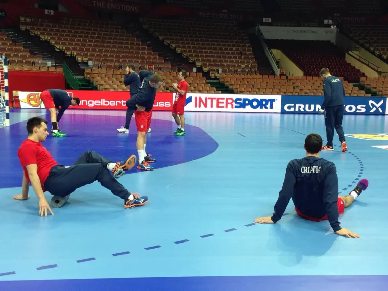 Rukometna reprezentacija, Kauboji, Hrvatska, Trening