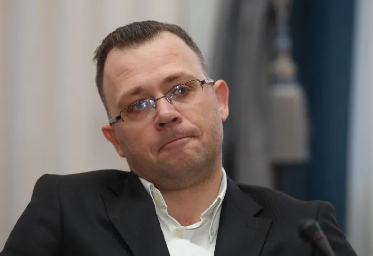 Ministarstvo kulture &ndash; Zlatko Hasanbegović
Povjesničar koji radi kaz znanstvenik na Institutu Ivo Pilar. Doktorirao je 2009. godine na Filozofskom fakultetu, a na Institutu je zaposlen od 2001. godine.