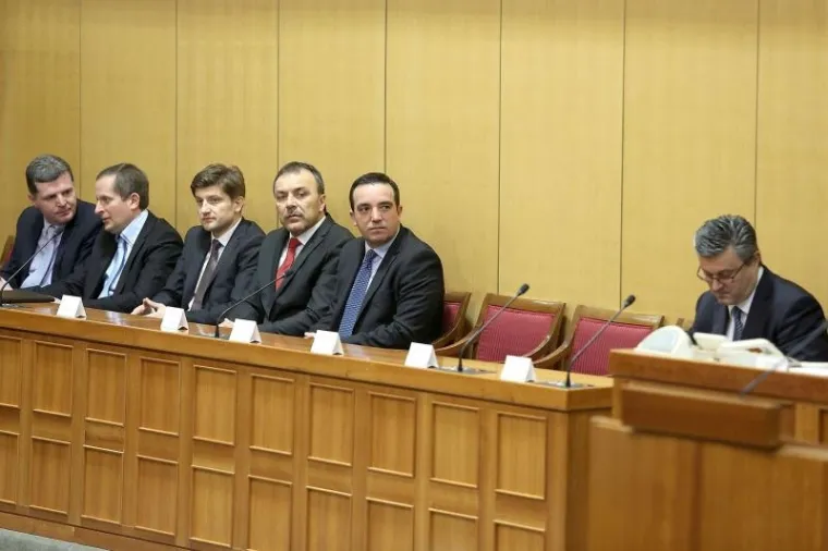 Tihomir Ore&scaron;ković traži povjerenje za novu Vladu