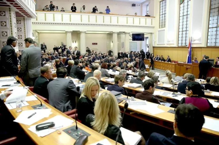 Tihomir Ore&scaron;ković traži povjerenje za novu Vladu