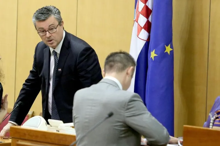 Tihomir Ore&scaron;ković traži povjerenje za novu Vladu