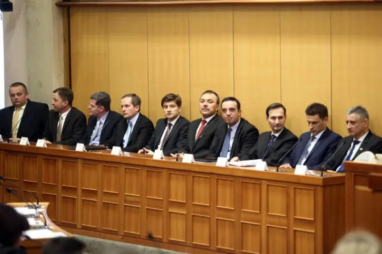 Tihomir Ore&scaron;ković traži povjerenje za novu Vladu