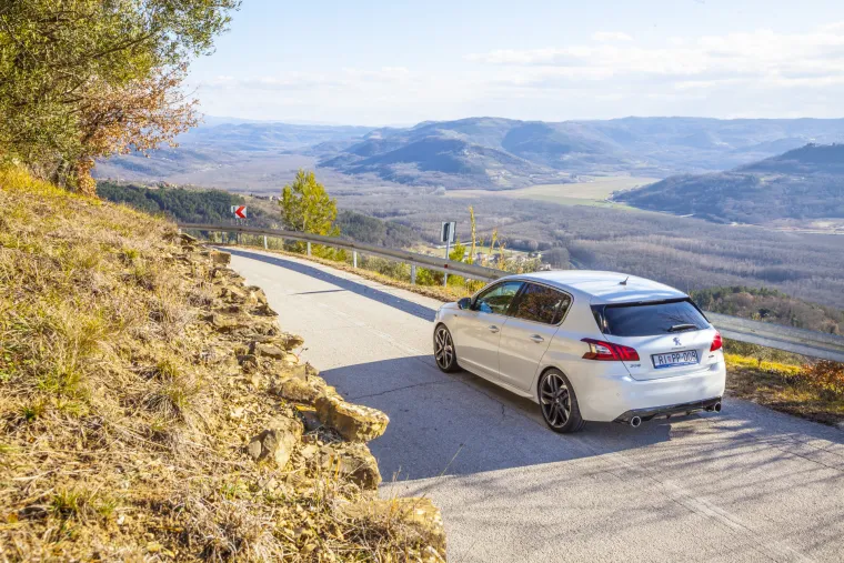 STVOREN ZA BRZINE: Evo kako izgleda nova Peugeotova zvijezda 308 GTi
