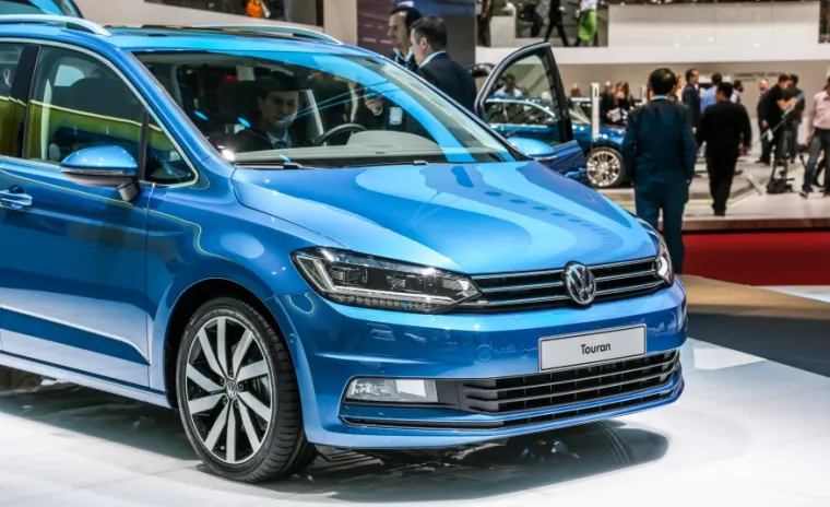 VOLKSWAGEN TOURAN: Evo kako izgleda najbolji kompaktni monovolumen