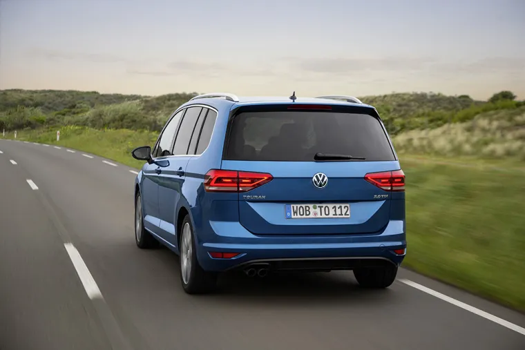 VOLKSWAGEN TOURAN: Evo kako izgleda najbolji kompaktni monovolumen