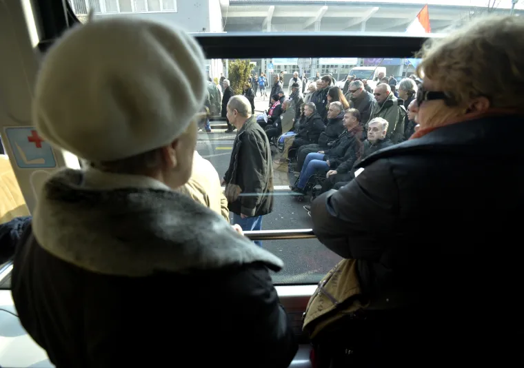 Prosvjed zbog privremenog oduzimanja koncesije televiziji Z1