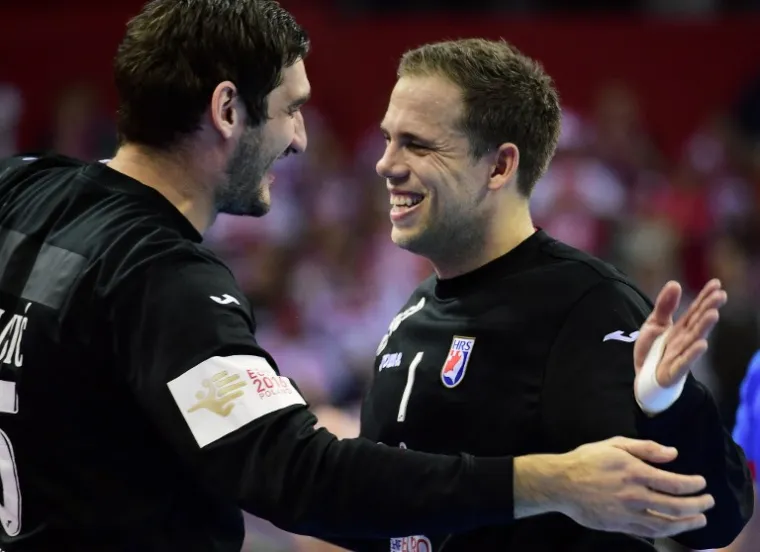 Hrvatski rukometa&scaron;i plasirali su se u polufinale Europskog prvenstva u Poljskoj nakon senzacionalne pobjede protiv domaćina.