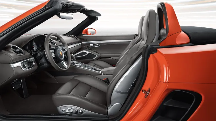 LJUBAV NA PRVI POGLED: Porsche nas je počastio slikama novog 718 Boxster modela