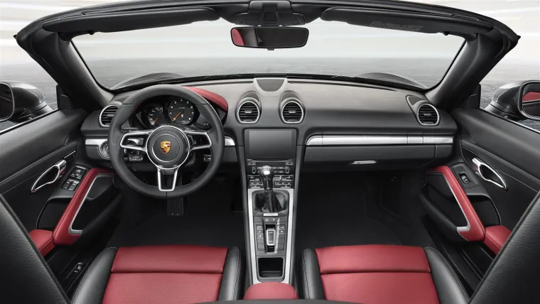 LJUBAV NA PRVI POGLED: Porsche nas je počastio slikama novog 718 Boxster modela