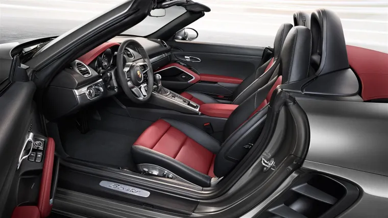 LJUBAV NA PRVI POGLED: Porsche nas je počastio slikama novog 718 Boxster modela