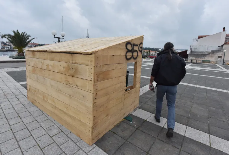 'Vikendica' Mije Crnoje na Murteru