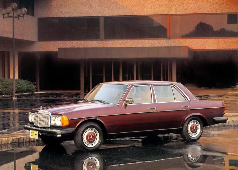 LEGENDA KOJA TRAJE: Pogledajte sve boje i verzije legendarnog W123 modela