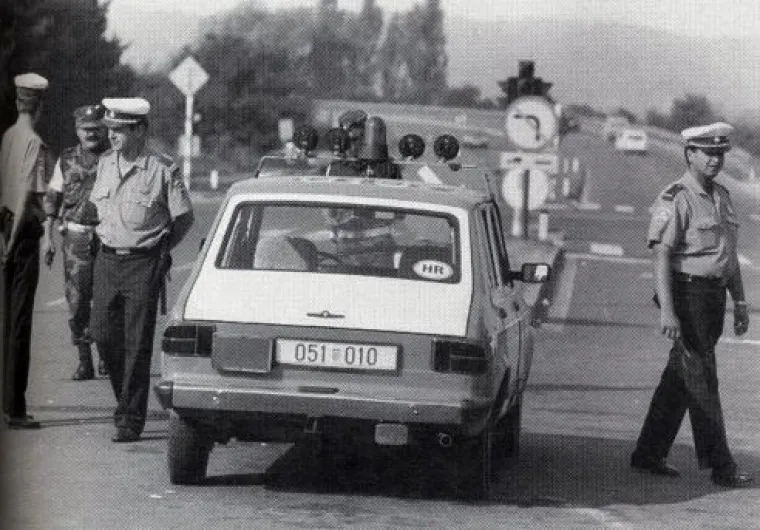 Muzej policije će u sklopu Noći Muzeja izložiti službena vozila koja je policija koristila u svom radu.