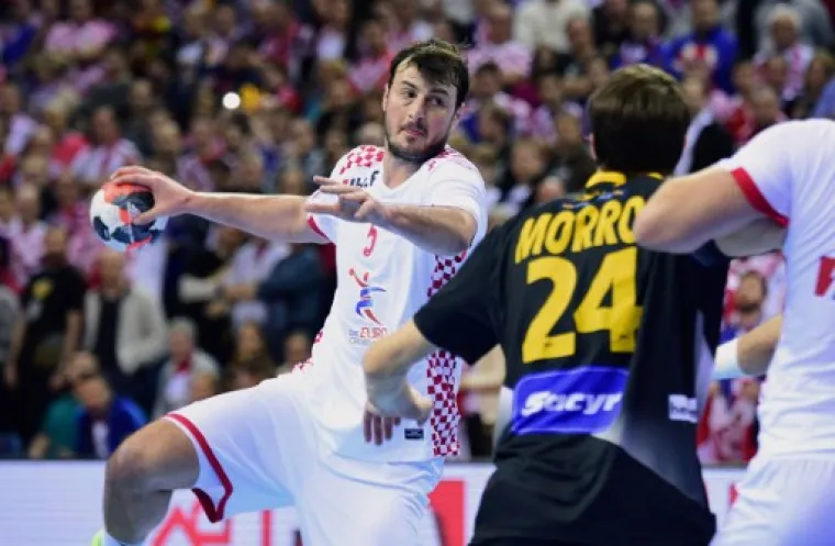 Hrvatska rukometna reprezentacija nije uspjela izboriti finale Europskog prvenstva u Poljskoj. Izabranici Željka Babića su u polufinalu doživjeli poraz od &Scaron;panjolske rezultatom 33:29.