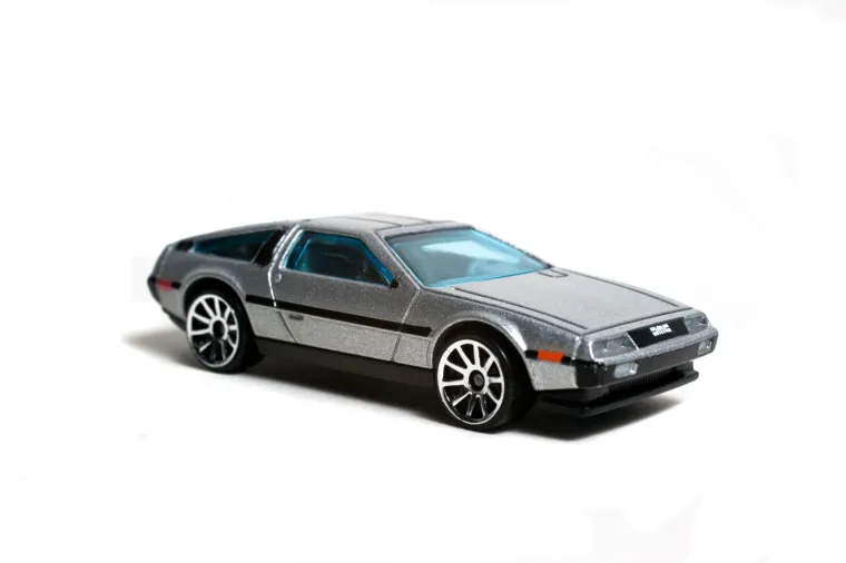 POVRATAK U PROŠLOST: Evo kako izgleda kultni DeLorean DMC-12