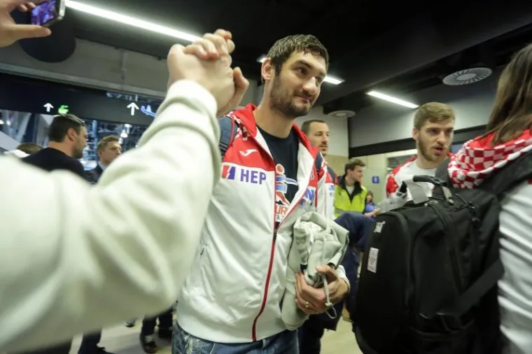 FE&Scaron;TA U ZAGREBU: Kauboji se vratili u domovinu s broncom oko vrata