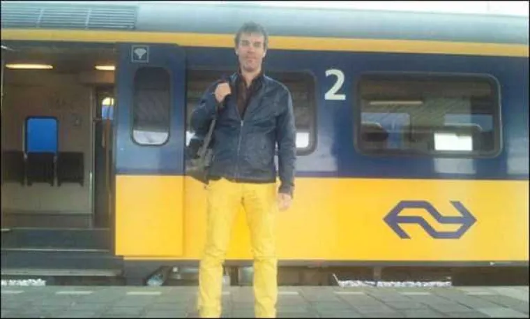 Koliko gode se trudili iskombinirati odjeću, koliko god mislili da vam je uzorak na haljini originalan, negdje vreba ovakva situacija. Pitanje je samo hoćete li se naći na pravom mjestu odjeveni u pravu kombinaciju.