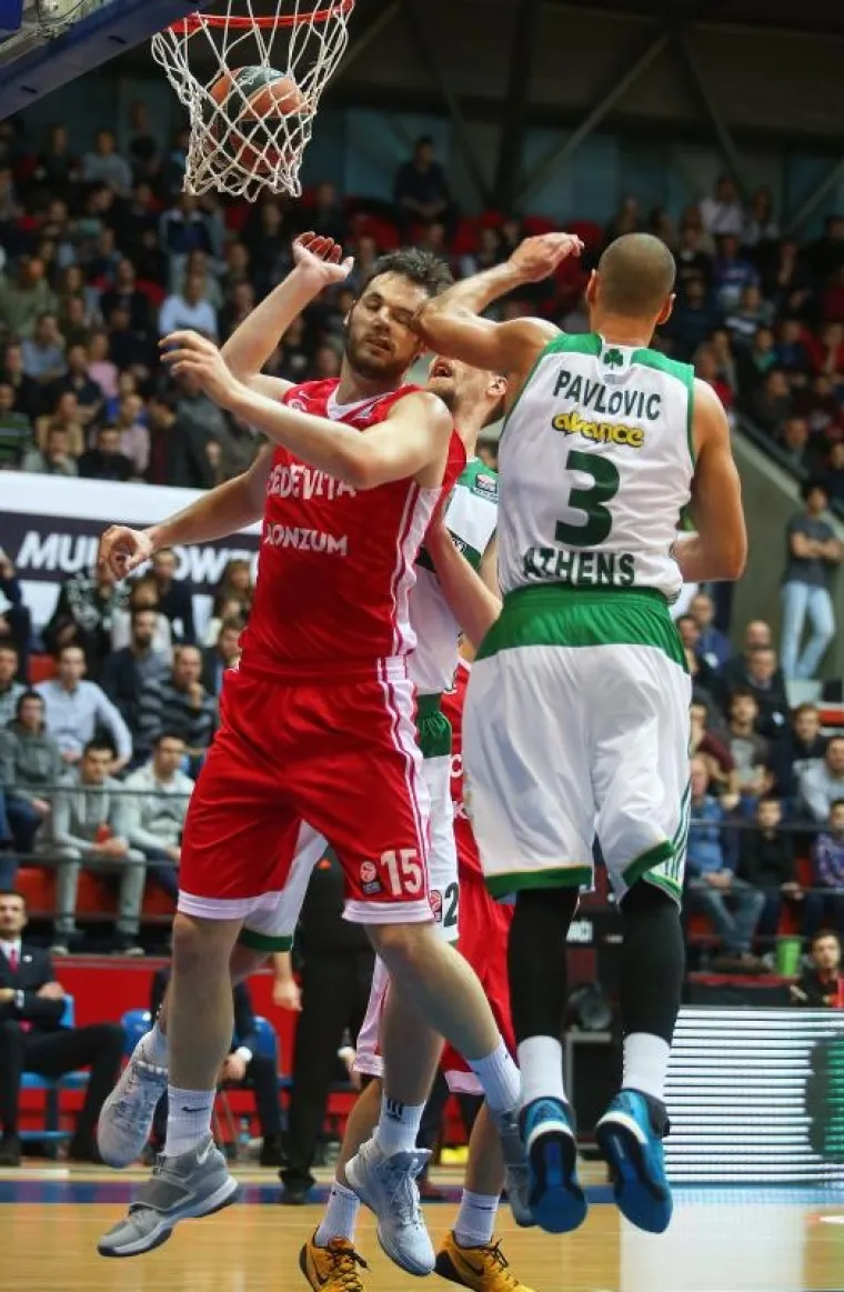 o&scaron;arka&scaron;i Cedevite u susretu su 6. kola skupine E TOP-a 16 Eurolige izgubili u KC Dražen Petrović od Panathinaikosa sa 60:78 (13:18, 9:21, 14:21, 24:18).