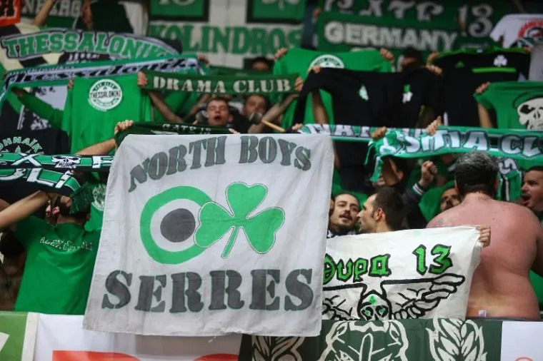 Inače, navijači Paoa u prijateljskim su odnosima sa zagrebačkim Bad Blue Boysima i ovog su puta dali podr&scaron;ku najže&scaron;ćim kibicama Dinama u njihovoj borbi protiv neformalnog vladara hrvatskog nogometa i čelnika Dinama.